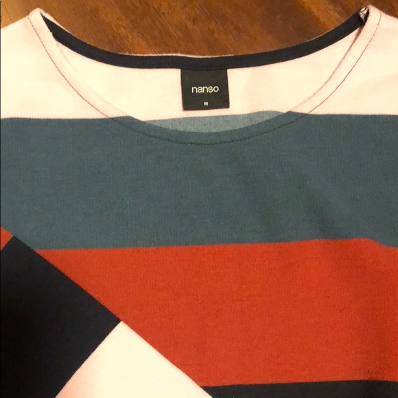 Shirt 👚 - Picture 2 of 3